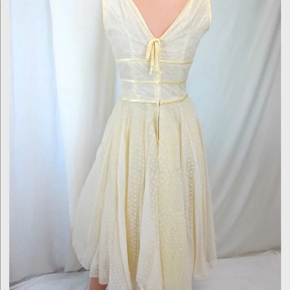 Vintage day dress - Picture 4 of 9